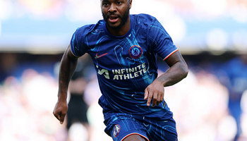 Chelsea chấm dứt hợp đồng với Raheem Sterling, nhiều fan tiếc nuối